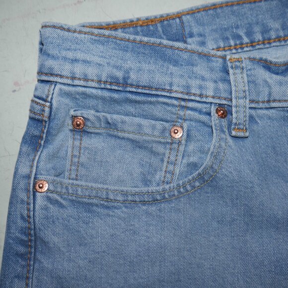 Levis 550 Relaxed Fit Jeans Men's Size 32x34 Premium Light Wash Denim NEW - Picture 7 of 10